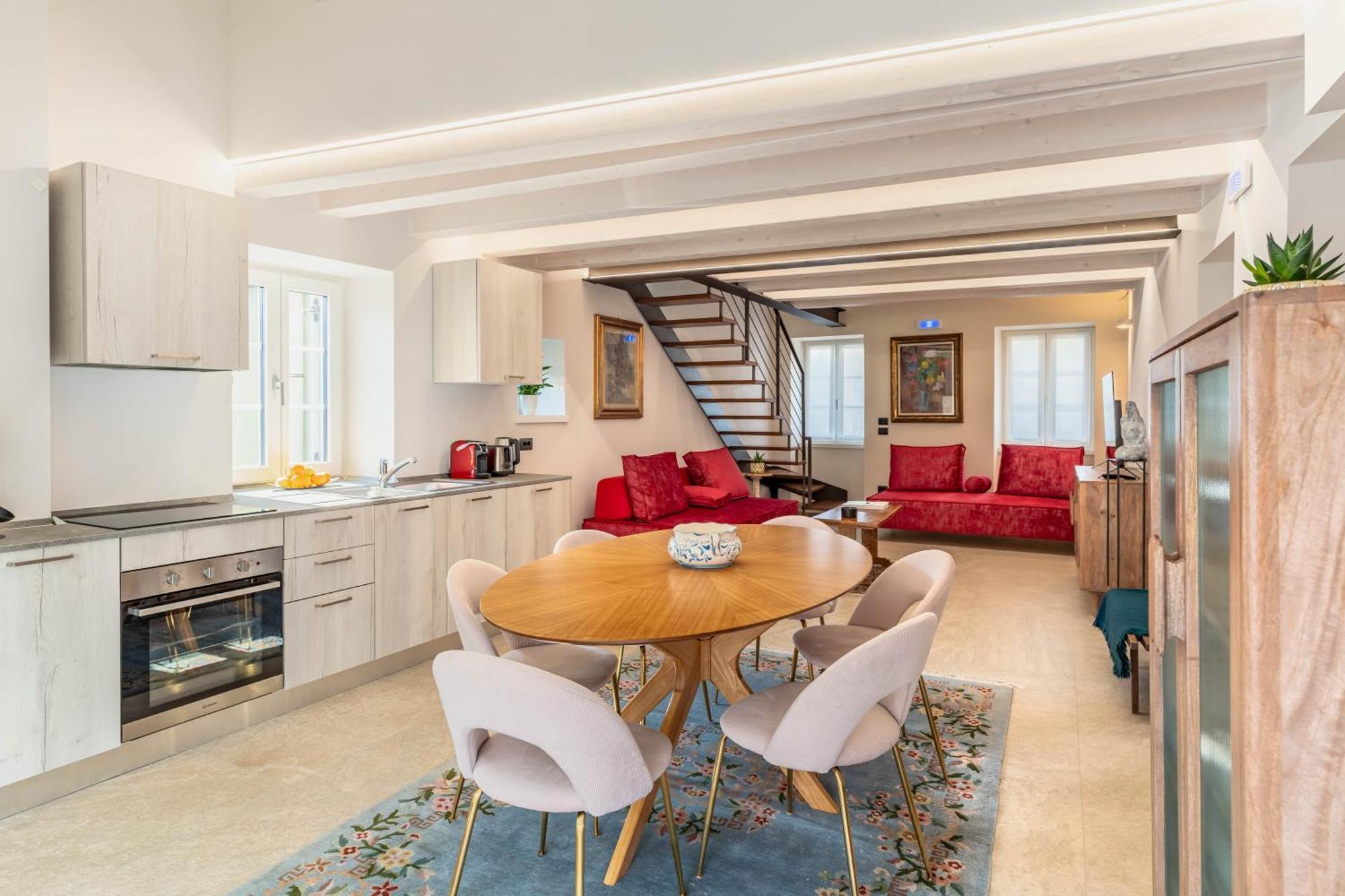 Luxury 2Br W/ River Castle View In Borgo Valsugana Lägenhet Exteriör bild